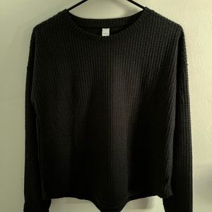 Black Knit Sweater/Long Sleeve